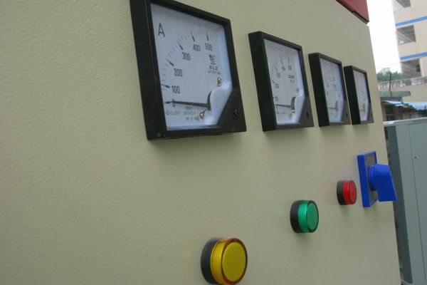 南澳配电柜-3683讲讲配电柜注意事项